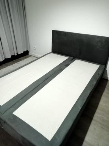 bed beschikbaar voor biedingen