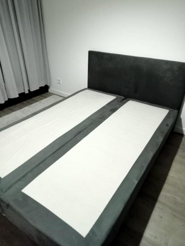 bed, Huis en Inrichting, Slaapkamer | Bedden, Gebruikt, Twijfelaar, 140 cm, 200 cm, Hout, Grijs, Ophalen of Verzenden