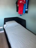 Zwart Ikea Bed met Uitschuifbed en Lades, Ophalen, Eenpersoons, Zwart, Zo goed als nieuw
