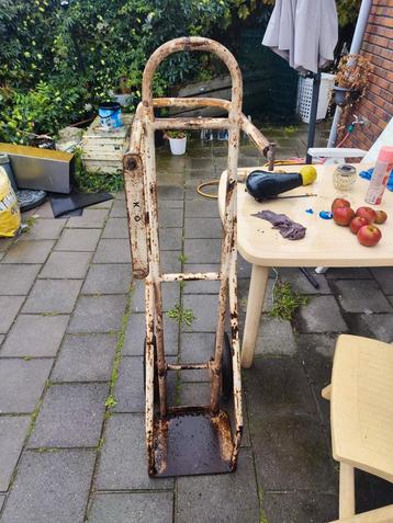 Oude Gasflessen Steekwagen uit smederij- Authentiek! beschikbaar voor biedingen