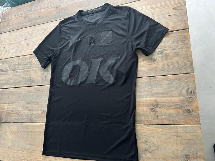 Nike NAC shirt Tiësto zwart S NIEUW met kaartje, Sport en Fitness, Voetbal, Nieuw, Shirt, Maat M, Ophalen of Verzenden