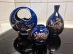 Kobalt blauwe vaasjes, Blauw, Aardewerk of Porselein, Ophalen of Verzenden, Zo goed als nieuw