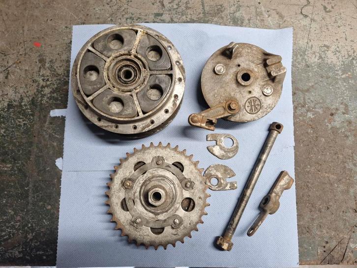 Complete Campagnolo achternaaf 120mm, Fietsen en Brommers, Brommeronderdelen | Kreidler, Gebruikt, Overige typen, Ophalen of Verzenden