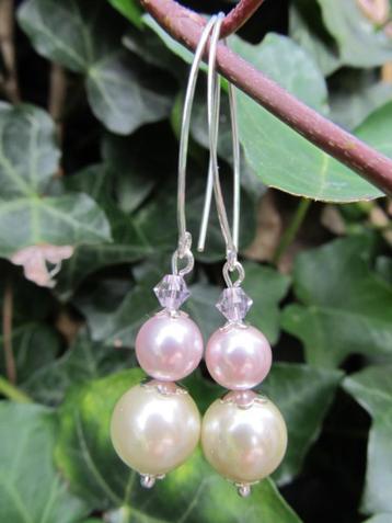 Oorbellen Shell Pastel shellparels-swarovski kristal zilver beschikbaar voor biedingen
