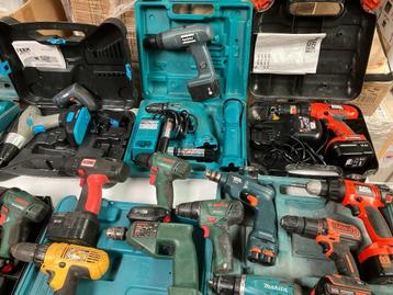 70 gebruikte machines werkend.  beschikbaar voor biedingen