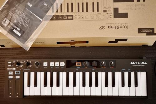 Arturia KeyStep 37 – Black – Like New, Muziek en Instrumenten, Midi-apparatuur, Zo goed als nieuw, Ophalen