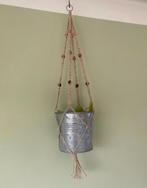 Macramé plantenhanger, Ophalen of Verzenden, Zo goed als nieuw