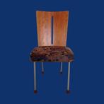 Vintage eetkamerstoel houten rug, zit paarse bekleding.  RVS, Ophalen, Hout, Overige kleuren, Vintage