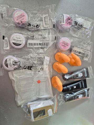 Nagelspullen Polygel building gel (nieuw  beschikbaar voor biedingen