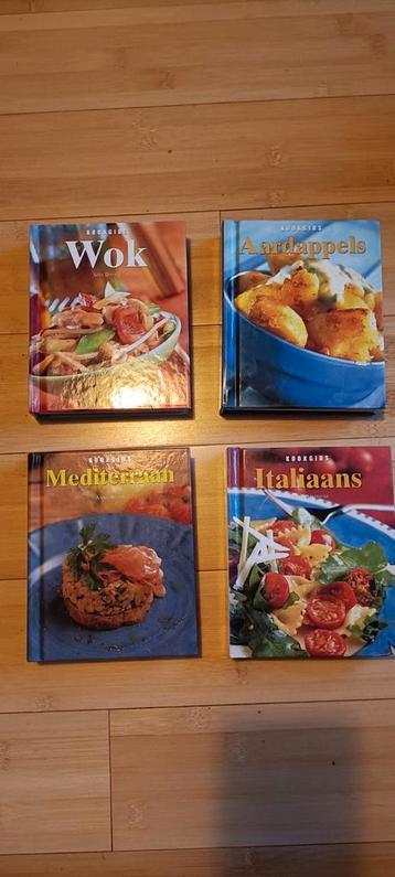 4:kookgidsen divers. Prijs voor 4 samen  beschikbaar voor biedingen
