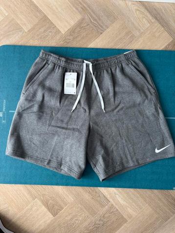 NIke heren short - nieuw, maat XXL beschikbaar voor biedingen