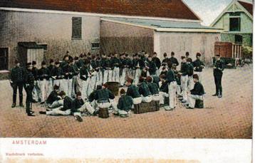 AMSTERDAM - CAVALERIE KAZERNE 1905 / BINNENPLAATS ORANJE NAS beschikbaar voor biedingen