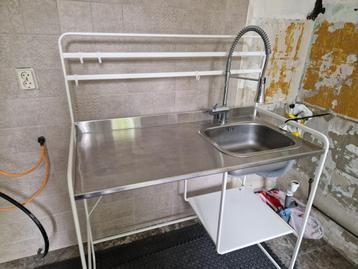 IKEA Sunnersta Noodkeuken met kraan beschikbaar voor biedingen