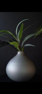 Leonardo vaas Lichtgrijs glas
Hoog 21 cm, Ophalen of Verzenden, Zo goed als nieuw, Glas, Minder dan 50 cm