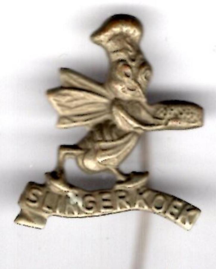 Slingerkoek zilverkleurig/blik speldje ( T_072 ), Verzamelen, Speldjes, Pins en Buttons, Nieuw, Speldje of Pin, Merk, Verzenden