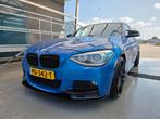 BMW 116i M-Sport | Estorilblauw | 200+ PK | Vol opties, 1-Serie, 65 €/maand, Achterwielaandrijving, Blauw