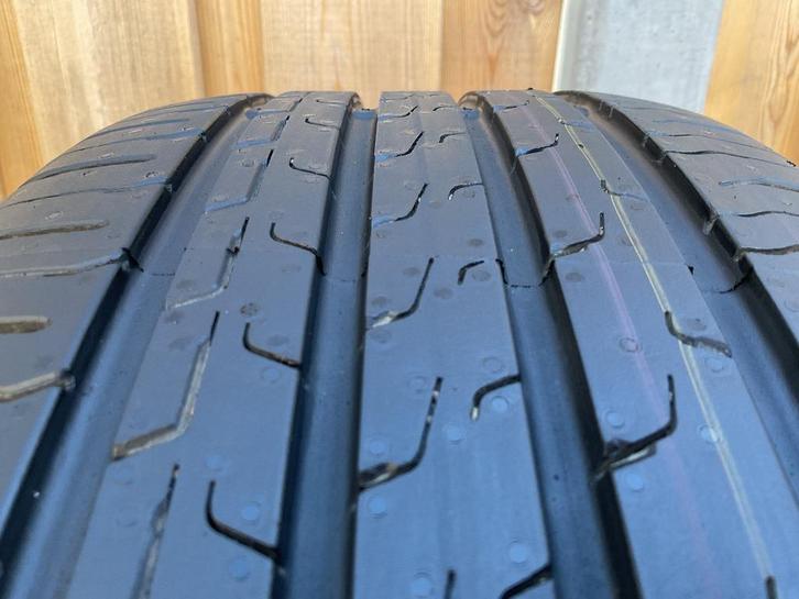 NIEUW 4 x Continental ContiSeal 215/50 R19 Zomerbanden, Auto diversen, Auto-accessoires, Nieuw, Ophalen of Verzenden