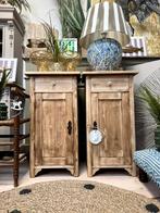 2 houten nachtkastjes grenen bijzettafels halkastje dressoir, Ophalen, Minder dan 45 cm, Zo goed als nieuw, Nvt