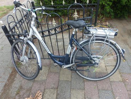 Te Koop partij 11kapotte electrofietsen 2 mountainbikes, Fietsen en Brommers, Elektrische fietsen, Gebruikt, Batavus, 47 tot 51 cm