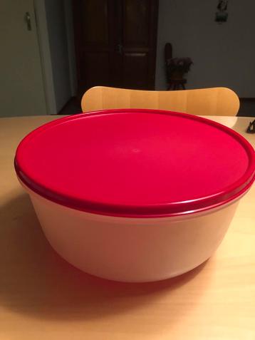 Tupperware Bak 4L - Nieuw met Rood Deksel beschikbaar voor biedingen