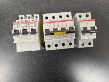 Abb automaten  beschikbaar voor biedingen