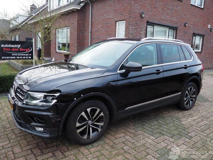 Volkswagen Tiguan 1.5 TSI Act ComfortLine Business, Auto diversen, Schadeauto's, Volkswagen, Handgeschakeld, Benzine, SUV of Terreinwagen