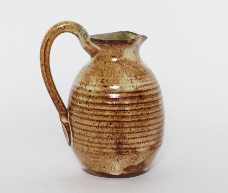 W.C. Brouwer / aardewerk schenkkannetje, Antiek en Kunst, Antiek | Keramiek en Aardewerk, Ophalen