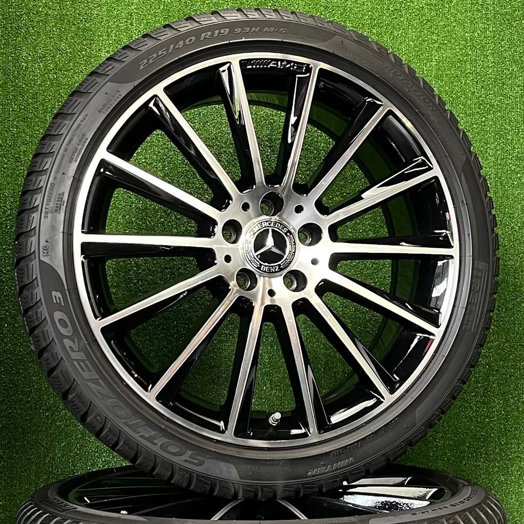 Originele 19 inch Mercedes AMG velgen banden C-klasse W205, Auto-onderdelen, Banden en Velgen, Banden en Velgen, Winterbanden