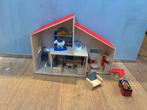 Houten poppenhuis met 19 houten meubeltjes, Ophalen of Verzenden, Gebruikt