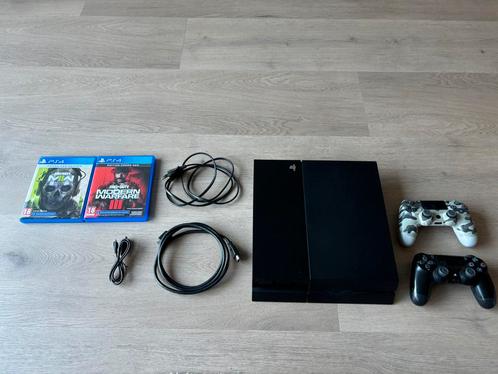 Playstation 4 inclusief spellen en 2 controllers, Spelcomputers en Games, Spelcomputers | Sony PlayStation 4, Zo goed als nieuw