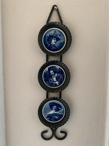 Vintage delfts blauw keramische wanddecoratie beschikbaar voor biedingen