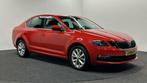 Skoda Octavia 1.0 TSI Greentech Sport Business LEDER STOF, Gebruikt, Lichtsensor, Origineel Nederlands, Bedrijf