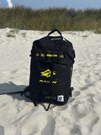 Naish Pivot 2025 – 9m (burgundy/rood) – zo goed als nieuw, Watersport en Boten, Kitesurfen, Info@kubus-sports.nl, 9 m², Geen board