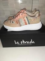 LA STRADA sneakers nieuw, Kleding | Dames, Nieuw, Beige, Sneakers of Gympen, La Strada
