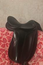 Mooi Tekna zadel 17,5 inch, Dieren en Toebehoren, Ophalen, Zo goed als nieuw, Dressuur