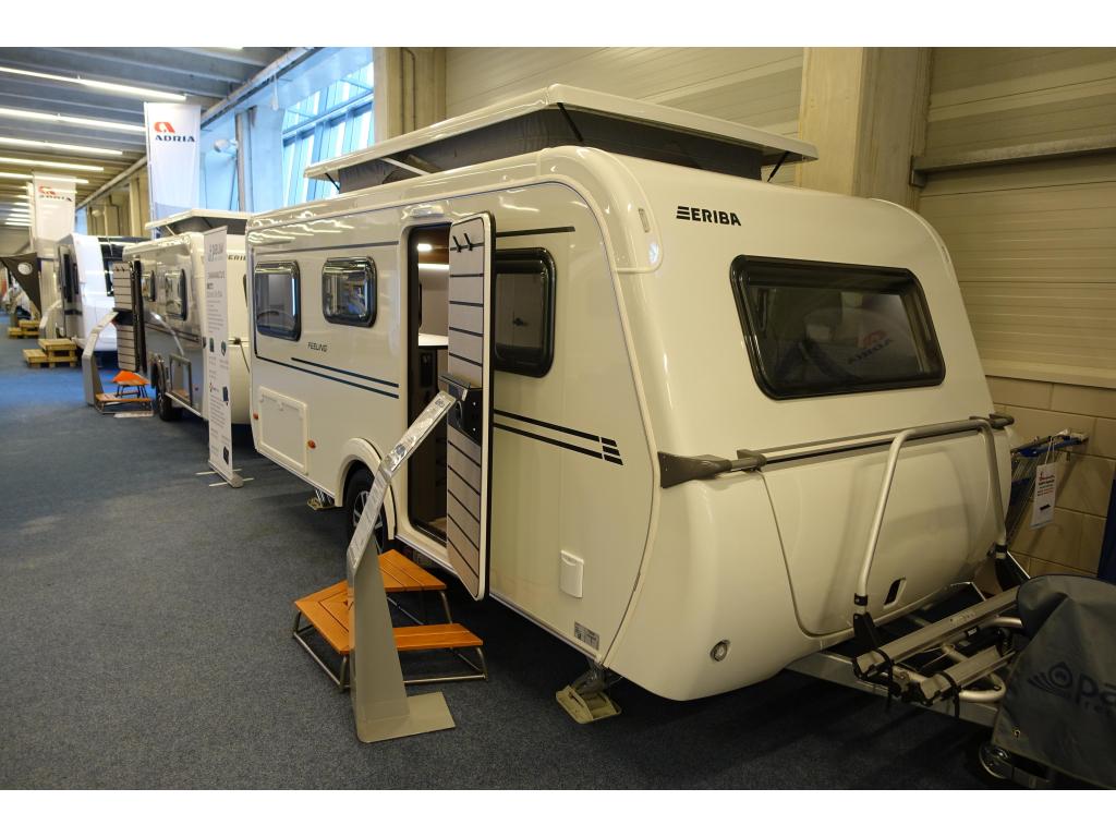 Eriba Feeling 425; super compleet, nieuwste 2026 model, Caravans en Kamperen, Standaardzit, Schokbreker, Bedrijf, Tot en met 3