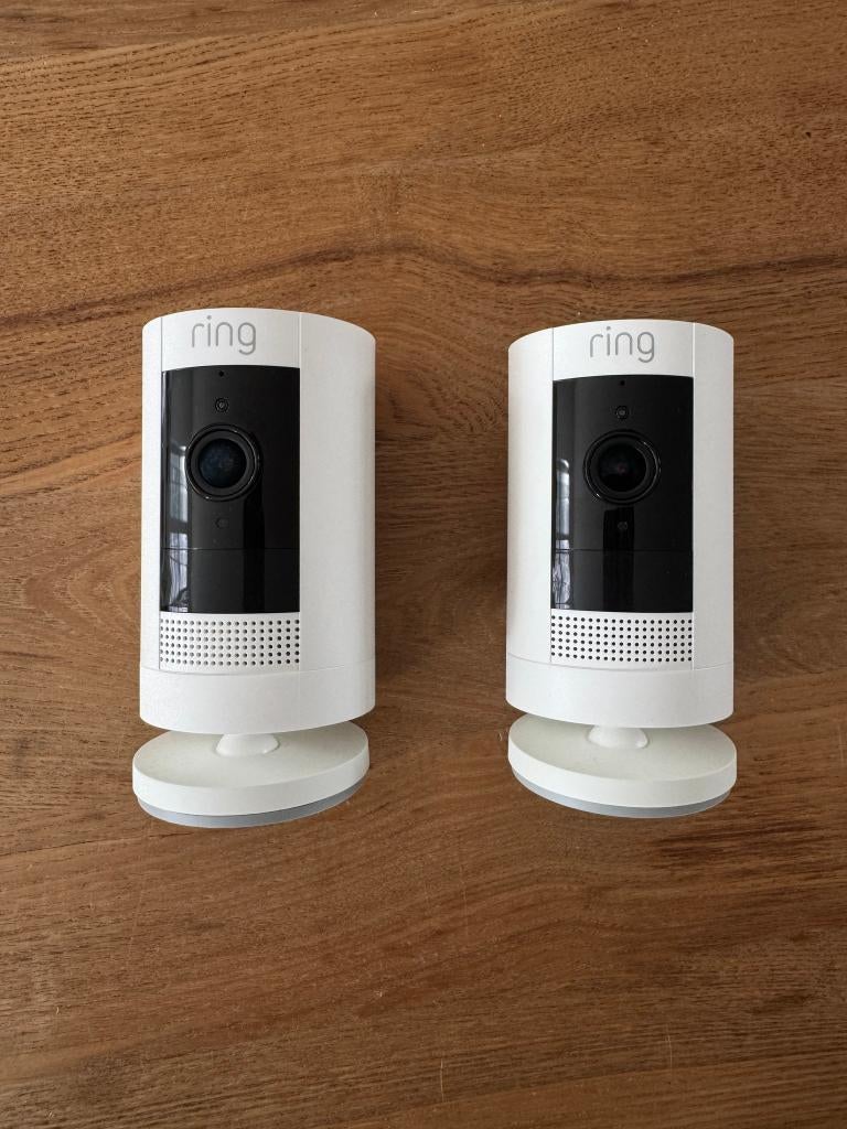 2 x Ring Stick Up Cam, Audio, Tv en Foto, Videobewaking, Ophalen of Verzenden, Zo goed als nieuw, Binnencamera