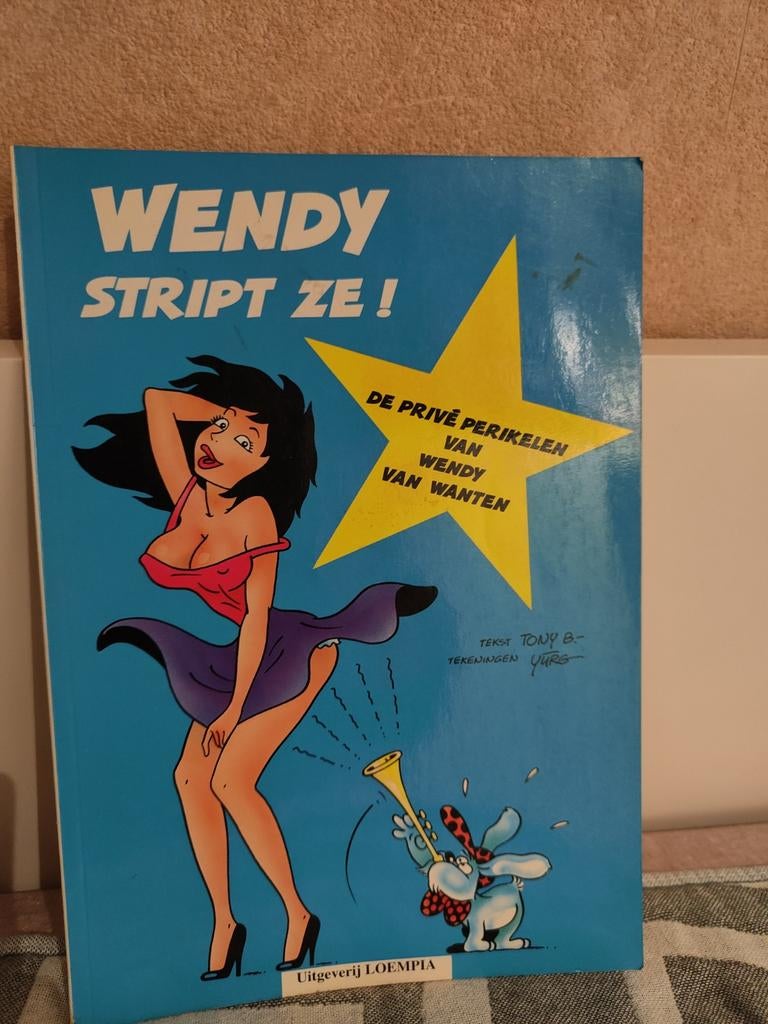 Wendy Stript Ze! - De privé perikelen van Wendy van Want, Boeken, Stripboeken, Gelezen, Eén stripboek, Ophalen of Verzenden