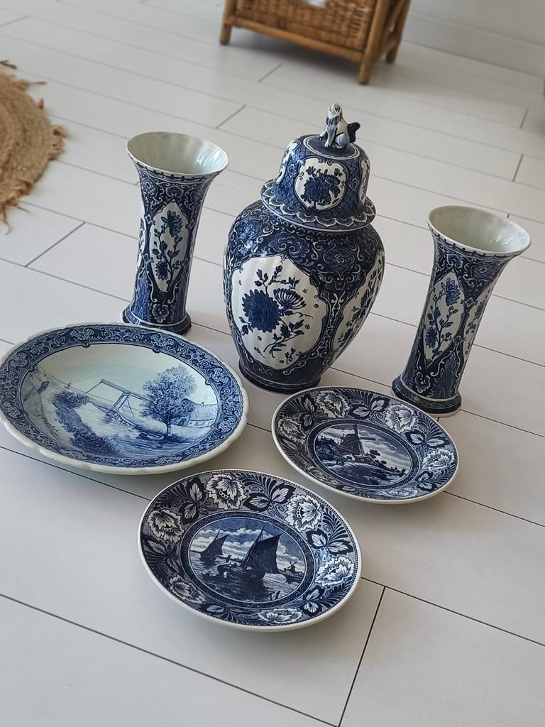 Delfts blauw Boch set gemberpot vazen en wand borden, Antiek en Kunst, Ophalen of Verzenden