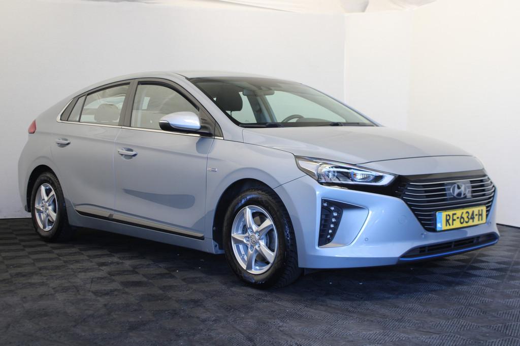 Hyundai IONIQ 1.6 GDi Comfort (bj 2018, automaat), Auto's, Hyundai, 1345 kg, Stof, Gebruikt, Origineel Nederlands