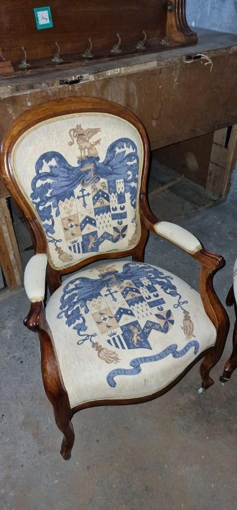 Fauteuil in Louis XV / Rococo‑stijl (2 stuks), Ophalen