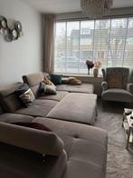 Comfortabele hoekbank met slaapfunctie en opbergruimte, Gebruikt, 125 tot 150 cm, Hoekbank, 300 cm of meer