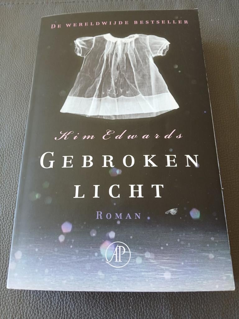 Kim Edwards - Gebroken licht, Ophalen of Verzenden, Zo goed als nieuw, Kim Edwards
