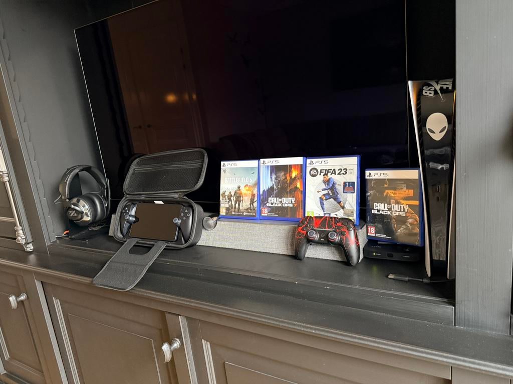 PS5+PS PORTAL CUSTOM CONTROLLER JBL QUANTUM 910 4 GAMES BO7, Ophalen, Zo goed als nieuw