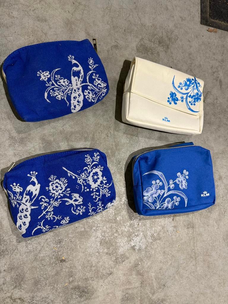 Meerdere KLM business tasjes / vanity kits, Blauw, Klm, Ophalen of Verzenden, Zo goed als nieuw