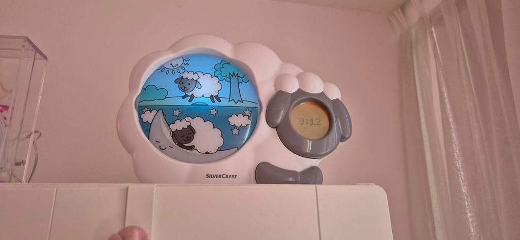 Slaap trainer, Ophalen of Verzenden, Zo goed als nieuw, Klok