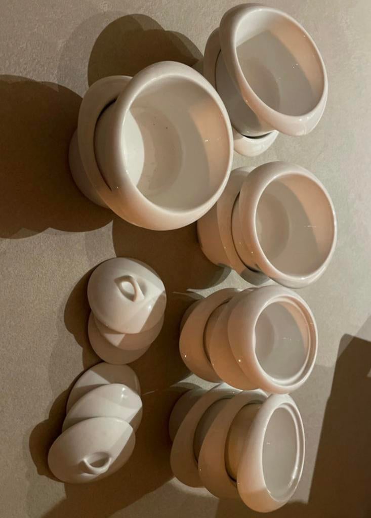 12 schaaltjes merk intermezzo, Ophalen, Zo goed als nieuw