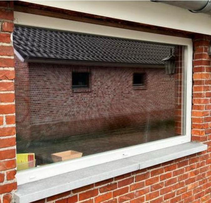 Groot vast raam ongeveer 280 x 100 cm, Doe-het-zelf en Verbouw, Glas en Ramen, Ophalen, Gevelraam of Ruit, Gebruikt, 80 tot 120 cm