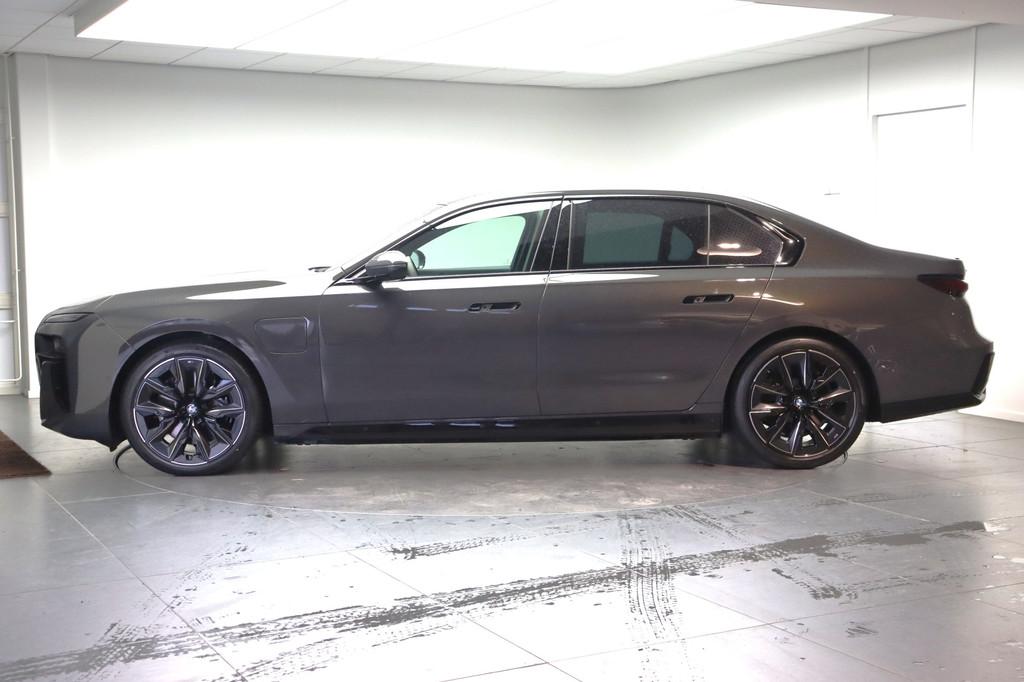 BMW 7 Serie 750e xDrive M Sport Automaat / Panoramadak Sky L, Auto's, Automaat, Zwart, Leder, Bedrijf