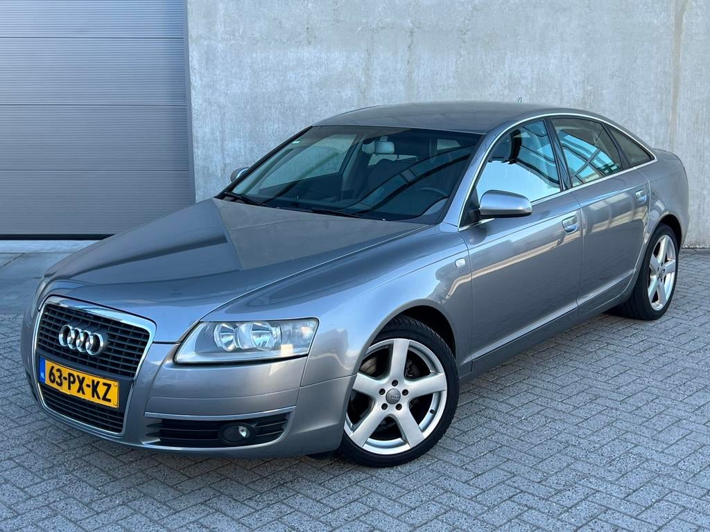 Grijze Audi A6 2.4 Sedan 177PK Automaat Benzine/NieuweAPK/AC, Auto's, Bedrijf, Grijs, Zilver of Grijs, 6 cilinders
